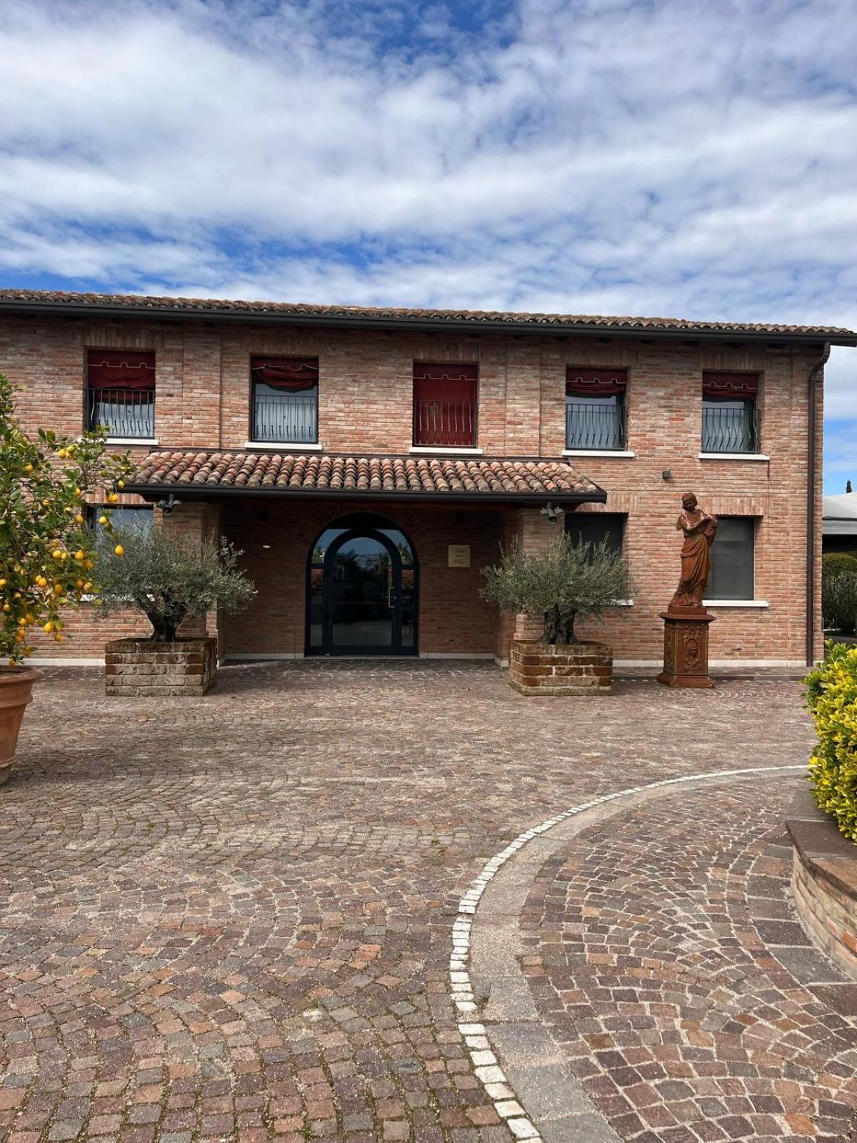Agriturismo La Sapienza Monestirolo Exterior photo